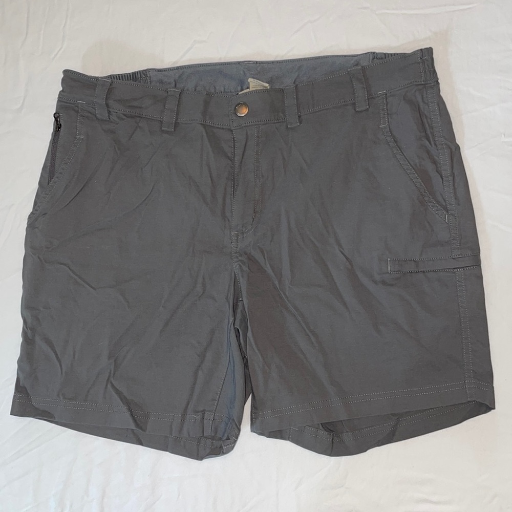 Duluth Trading Co Women’s Gray Shorts 7” inseam Size 16-EUC